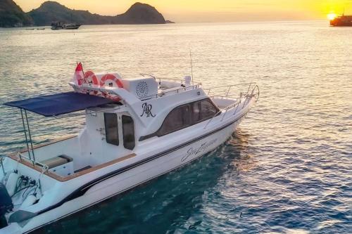 Sea Zaidan 01 Boat Charter - Komodo Islands